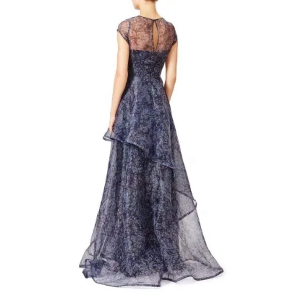 nha khanh
Cindy Cascade Gown in size 2 - Picture 4 of 15